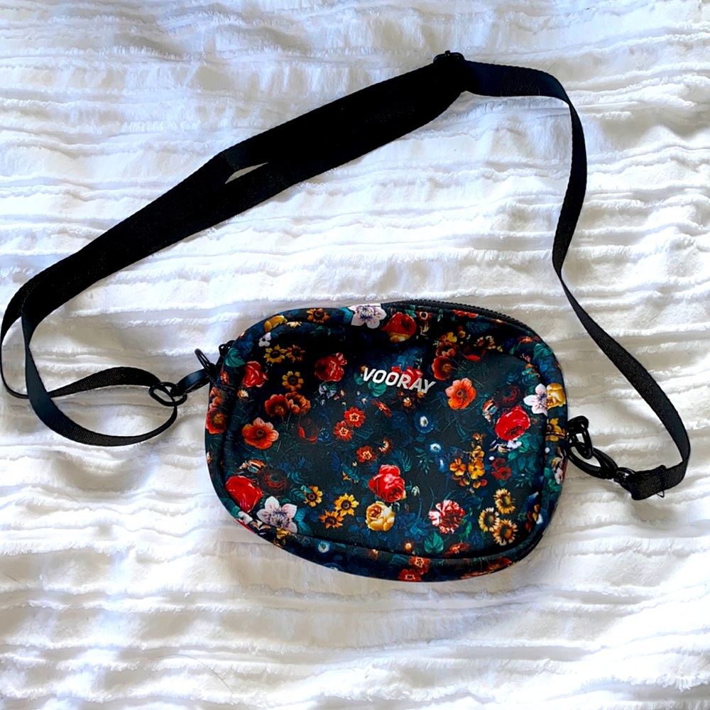 Vooray cross body bag Fanny pack